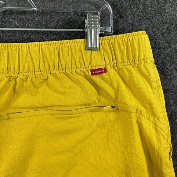 Levis Shorts Men's Extra Large Yellow Ripstop Belted Utility Zip Pocket - Picture 4 of 11